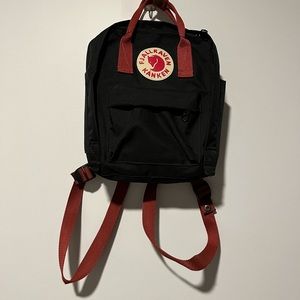 KÅNKEN MINI backpack